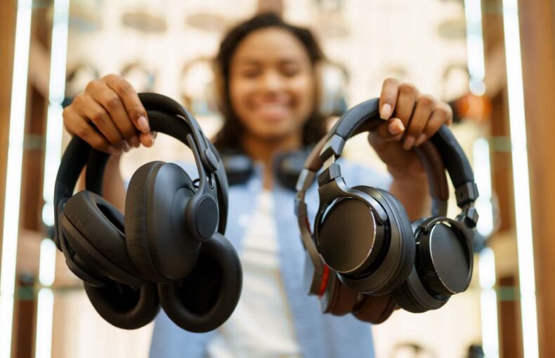 Cuffie Professionali su Vicini Musica: Prestazioni Elevate per Ogni Esigenza