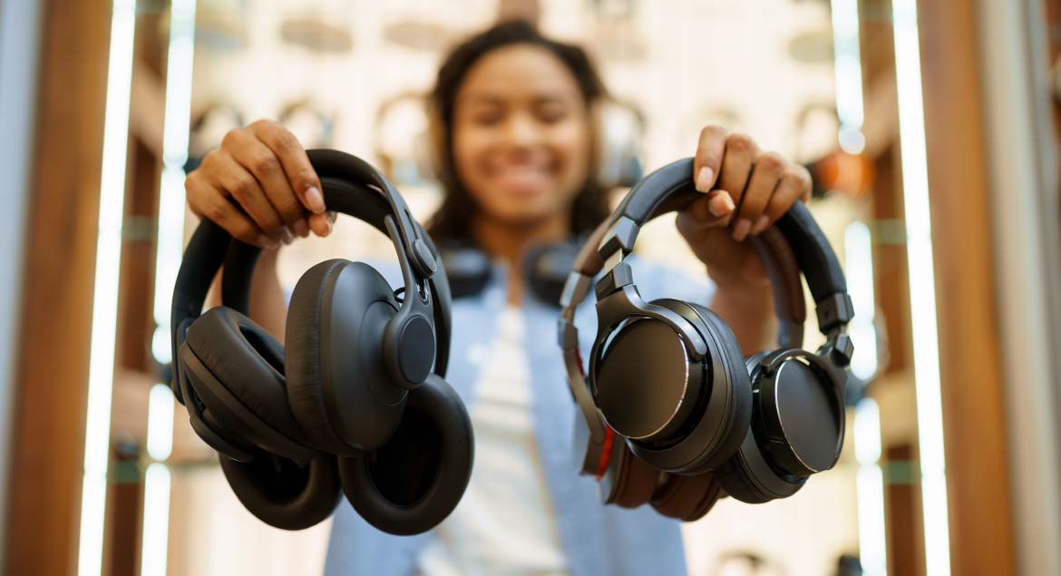 Cuffie Professionali su Vicini Musica: Prestazioni Elevate per Ogni Esigenza